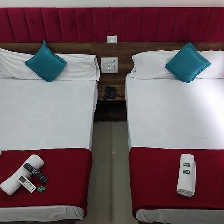 Hotel New Balaji Residency Mumbai Exterior foto