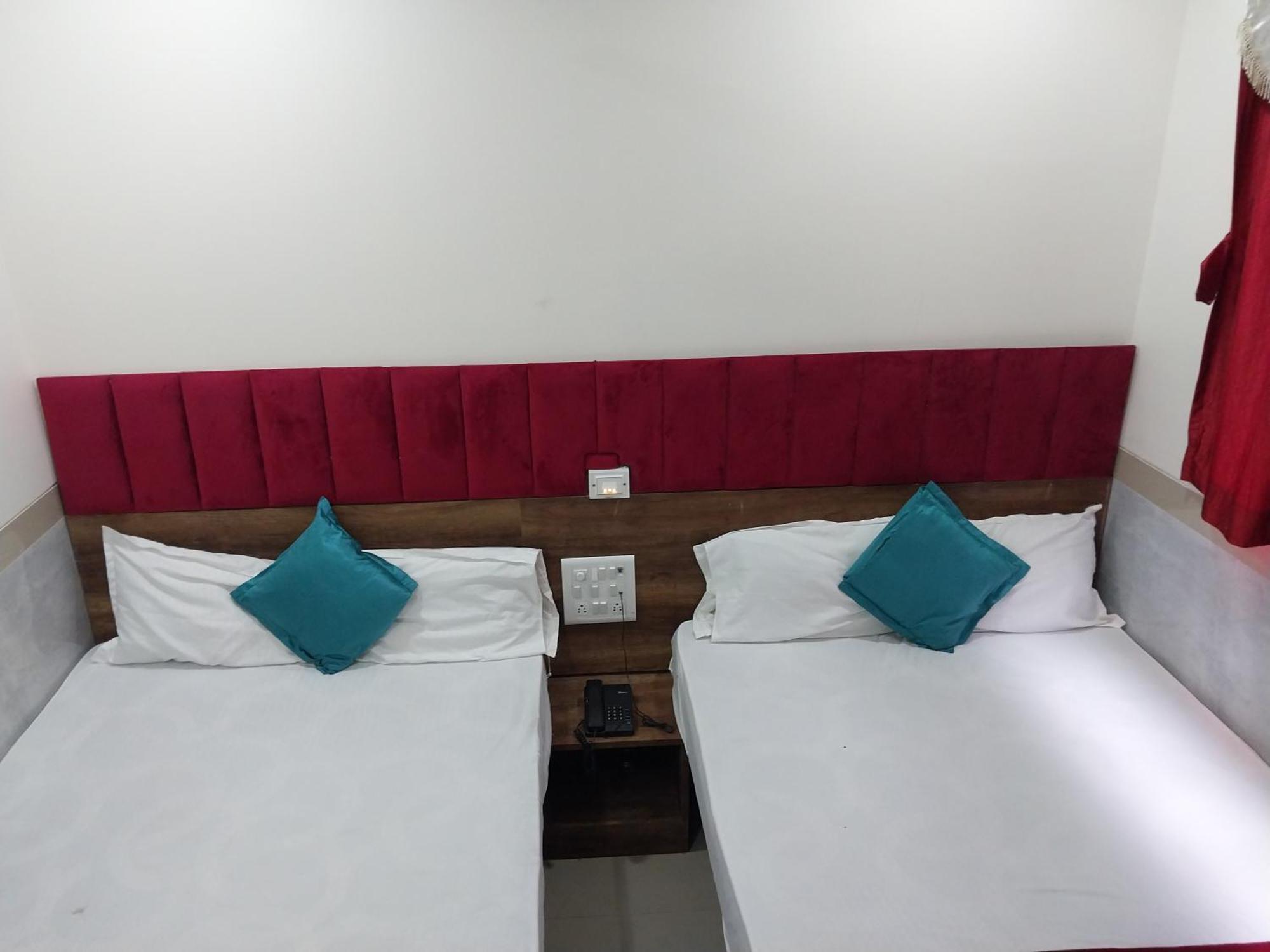 Hotel New Balaji Residency Mumbai Exterior foto