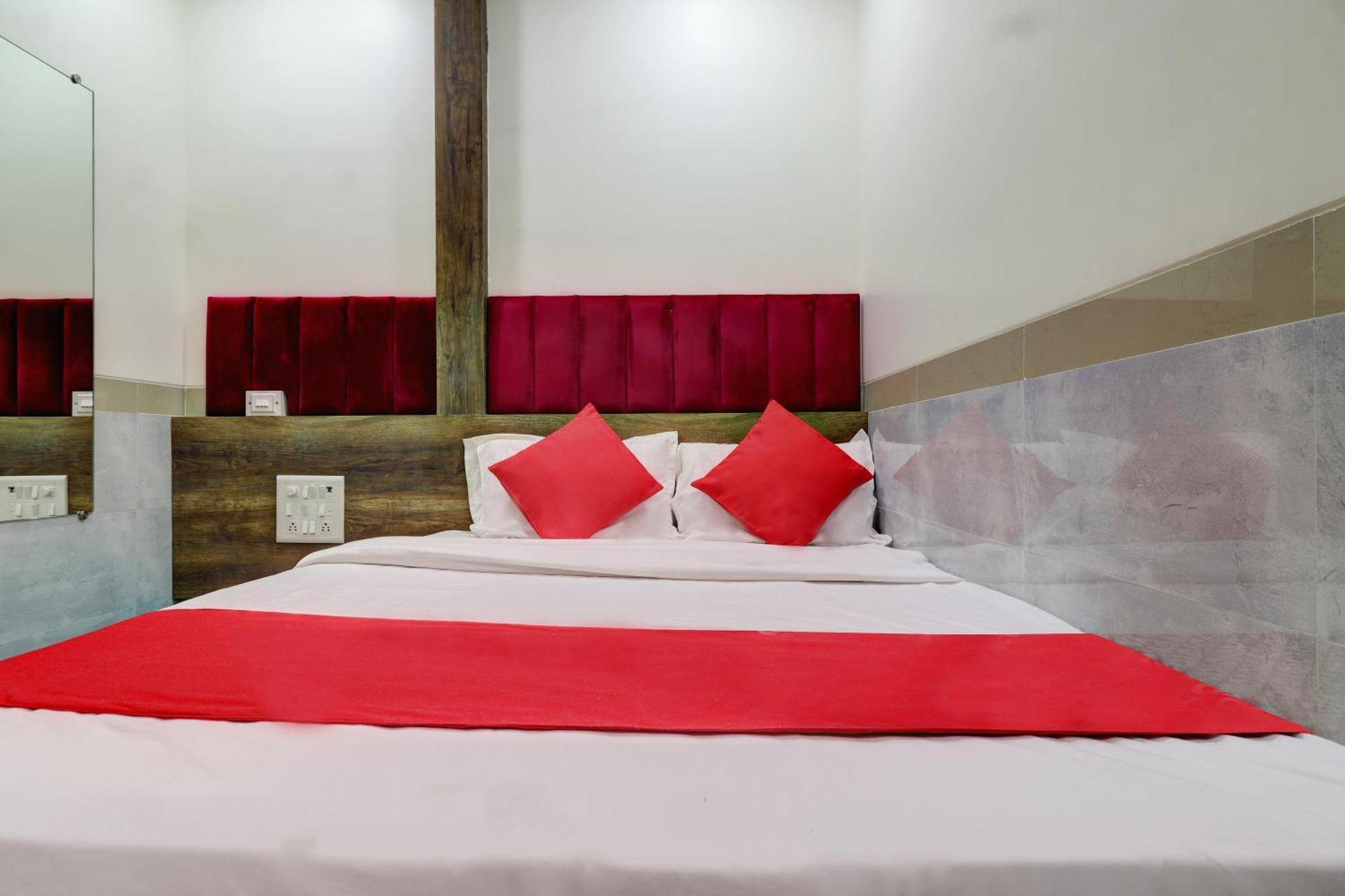 Hotel New Balaji Residency Mumbai Exterior foto